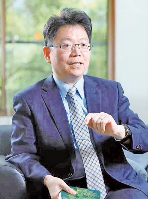 陳全木以46歲之齡成為國立中興大學最年輕的「終身特聘教授」。（陳全木提供）