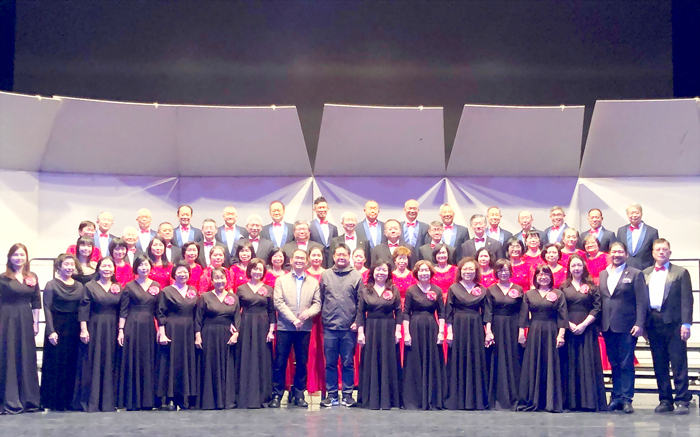 金門縣合唱團在文化局演藝廳舉辦「藝曲迴響」歲末感恩音樂會。（陳冠霖攝）