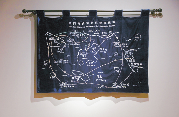 林羿綺個展「越洋信使」作品：《金門何氏家族東亞遷徙圖》，布面電繡，100×150 cm，2020。（圖源：國藝會）
