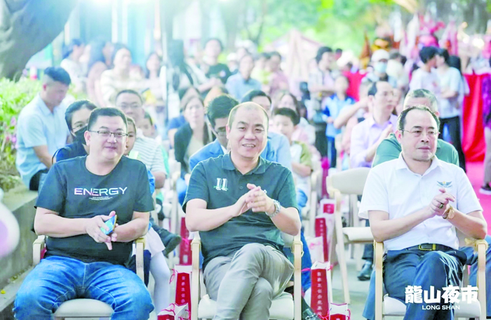 廈門金門同胞聯誼會副會長陳成都（右一）出席開幕式。（圖：主辦單位提供）