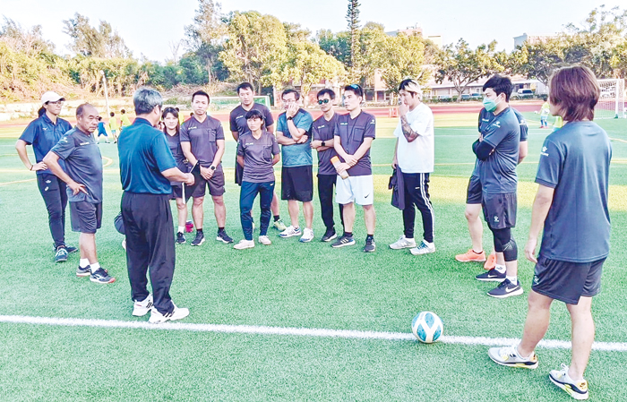 FUTSAL C級足球裁判講習，為金門足球運動注入新的活力和裁判能量。（金門足球協會提供）