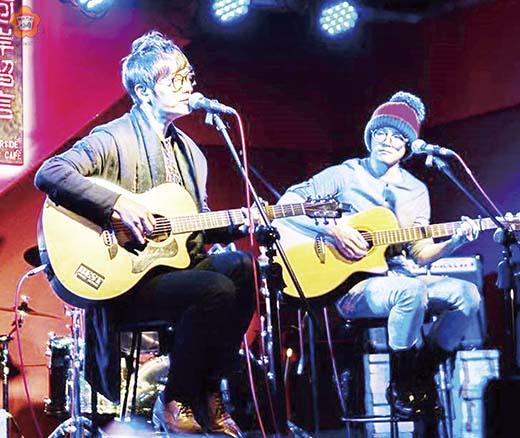 鍾鎮宇（圖左）1月26日晚上將與金門華山基金會舉行公益演唱會。（鍾鎮宇提供）