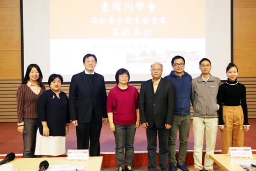 主導大陸高校與台灣學術交流活動的「台灣同學會」教育文化參訪團一行,昨天蒞臨銘傳大學金門分部進行交流活動。(銘傳大學金門分部提供)