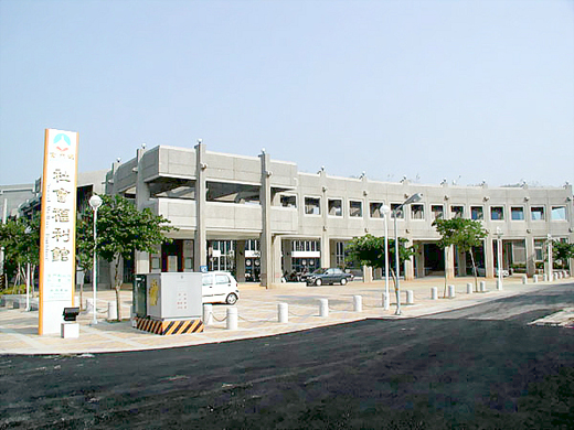 打造少子化友善育兒空間,縣府除在現有位於社會福利館內佈建金門縣(蘭湖)托育資源中心,也預定於人口聚集金城鎮新建綜合福利館,將幼托服務範圍擴及全縣。(本報資料照片)