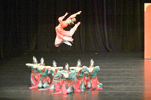 棠風舞蹈團新編古典舞劇－《漢宮秋月》，25日於金門縣文化局首演。（文化局提供）