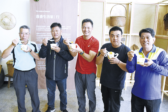 回味金門道地佳肴-安籤（地瓜）湯。（陳麗妤攝）