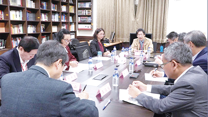 金門大學舉辦圓桌論壇,邀請學者共同探討東亞區域和平與金門和平學之建構。(許加泰攝)
