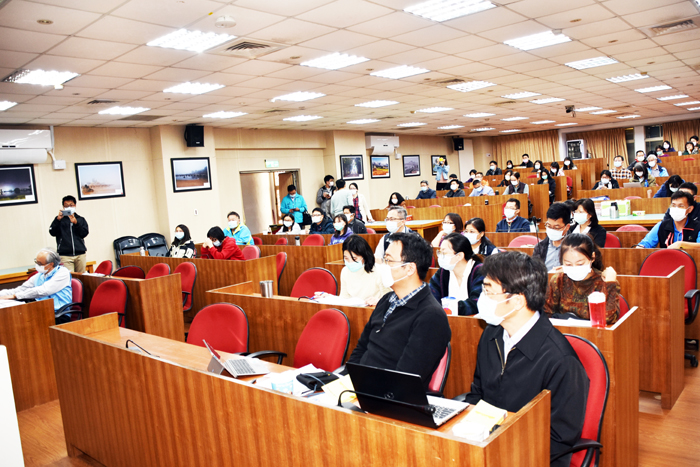 文化局辦文資維護與法令研習，縣長楊鎮浯強調縣府重視文化資產與軍事史蹟保存維護，要讓金門的文資保護再升級。（莊煥寧攝）