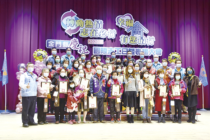衛生福利部志願服務金質獎、銀質獎、銅質獎共26人。（陳冠霖攝）