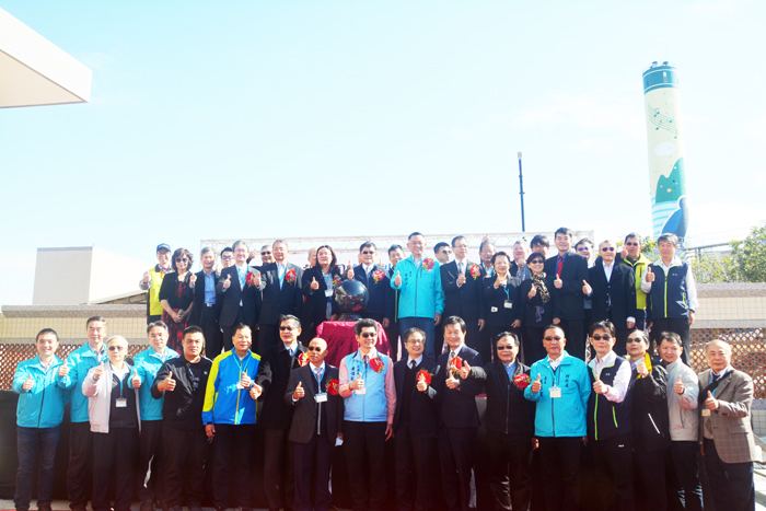 各界共同見證低負載、加速快的新機組加入運轉的歷史時刻。（許加泰攝）