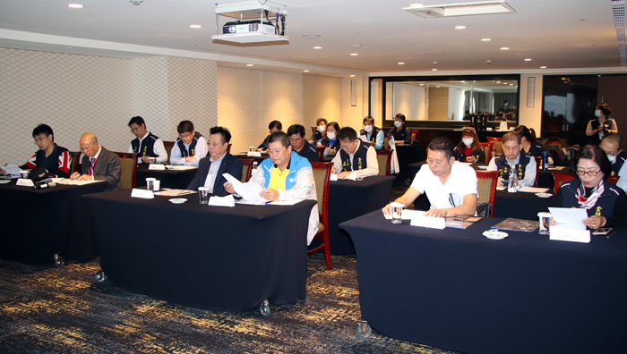 假台中金典飯店會議室展開法政研習，促進議事效率及法政知識。（議會提供）