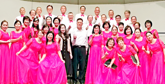 「藝曲祈福」2020歲末音樂會，12月25日晚間19時30分起在金門縣文化局演藝廳辦理，圖為金門縣合唱團。（金門縣文化局提供）