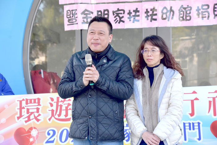 李沃耀伉儷以母親的名義捐款家扶，為扶助縣內弱勢家庭的家扶中心扶幼館建館挹注募資以來最大的一筆善款。（詹宗翰攝）