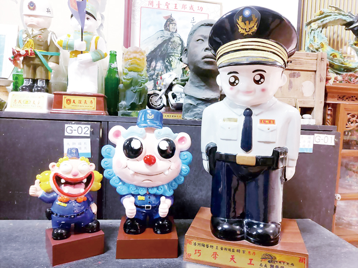 新版的警察風獅爺，將作為表揚表現優異的警察同仁。（詹宗翰攝）