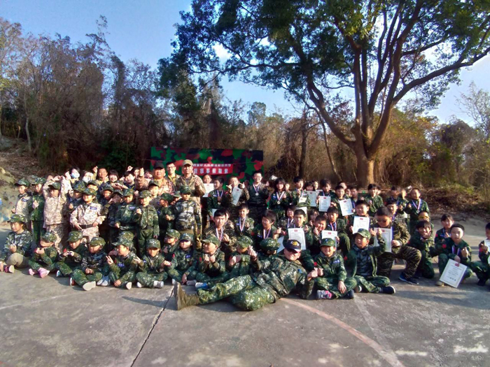 金戰寒假軍事體驗營，學員收穫滿滿。（金門軟式氣槍運動委員會提供）