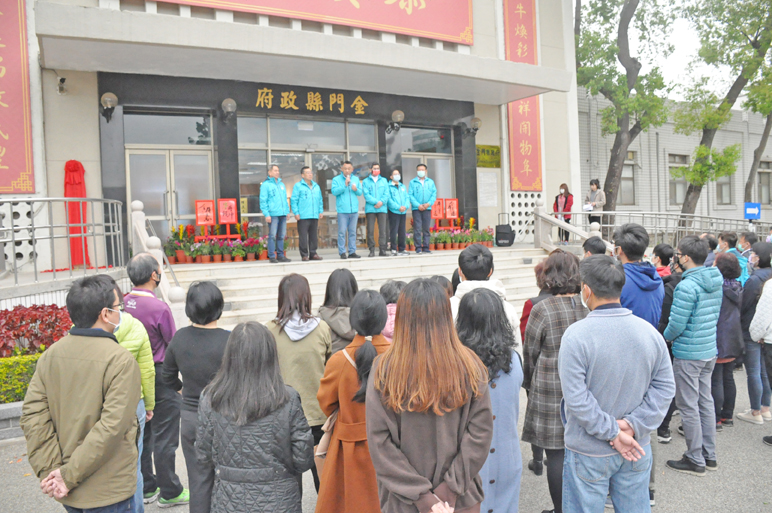 金門縣長楊鎮浯在金門縣農林漁牧業普查處揭牌儀式致詞,期許縣府同仁一起把普查工作做好,讓金門的發展能夠永續。(楊水詠攝)