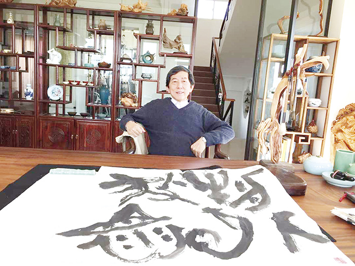 台灣書法名師蔡明讚將來金擔任書法藝術講師。（金門書法學會提供）