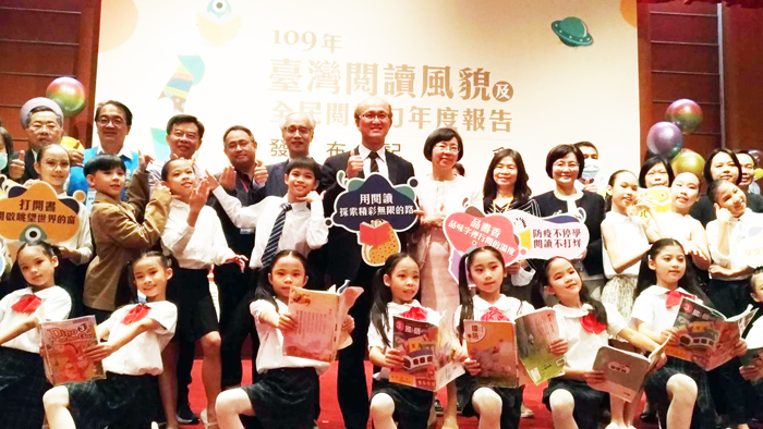 金門縣在「閱讀力分項表現績優城市」-「民眾每人借書數」於縣市組獲得第二名,「民眾每人擁書數」於縣市組獲得第五名。
(金門縣文化局提供)