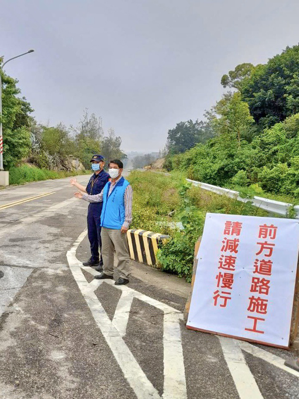 金湖太湖路今早7時解封，車輛恢復通行。（金湖鎮公所提供）