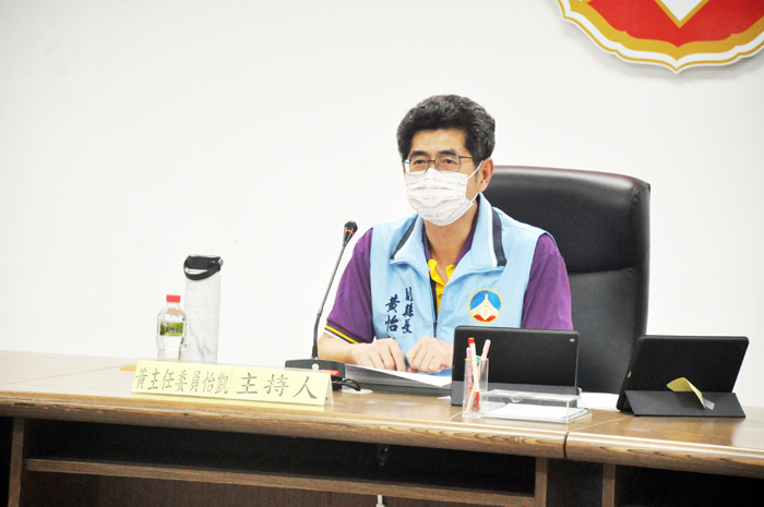 金門縣副縣長黃怡凱昨主持金門縣維護傳統建築風貌審議委員會第八十九次會議。（楊水詠攝）