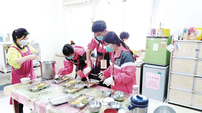 金門大學長期照護學系培育長照專業人才，投入長照和社福機構服務。（金大提供）
