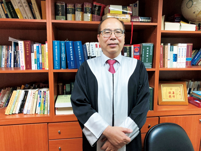 吳奎新執業律師29年。 （吳奎新提供）