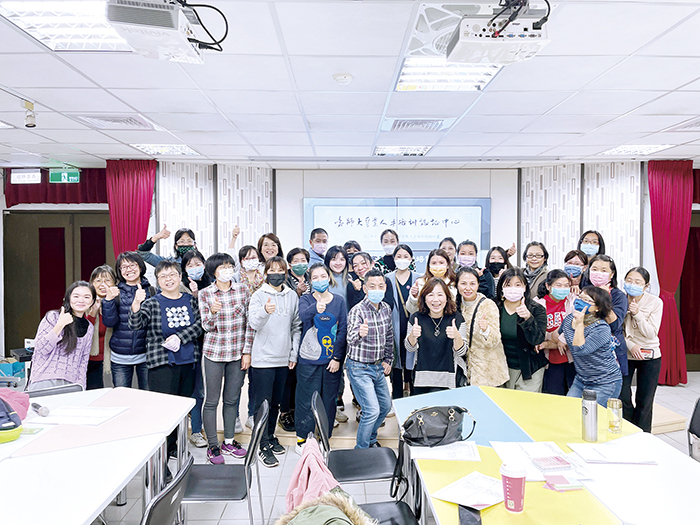 金門國教輔導團於日前在金城國中國教輔導團,圓滿完成了第一場「家長參與學校公開授課素養增能工作坊」。(金城國中提供)