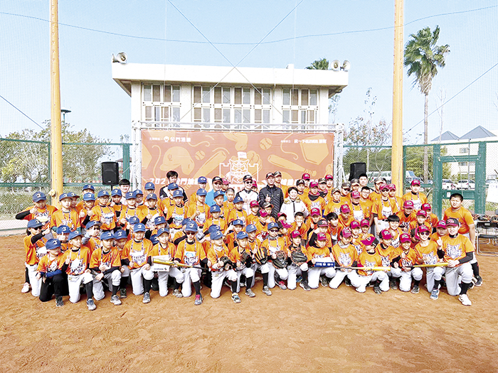 全縣國小、國中、高中的棒球選手在統一獅的指導下展開集訓。（詹宗翰攝）