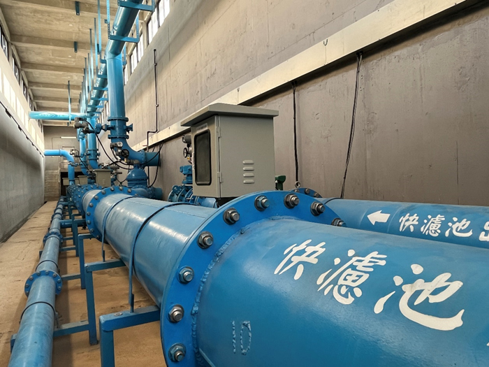 「洋山淨水場」過濾設備,目前最大日產水量2.5萬噸。(自來水廠提供)