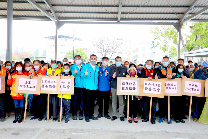 金寧鄉舉辦環境清潔週誓師活動，縣長楊鎮浯、環保局長楊建立、金寧鄉長楊忠俊、金寧鄉代表會主席莊振源等人出席參加。（高凡淳攝）。