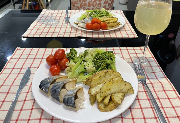 金門大學為增進師生健康管理與養成良好飲食習慣，日前該校環境保護暨安全衛生中心特辦理校園健康促進講座。（金門大學提供）