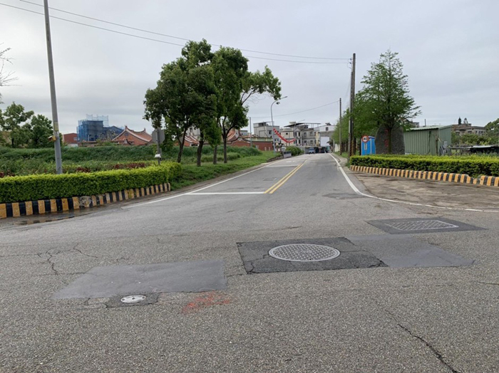 第四階段封路施工:頂堡十字路口111年5月26日~111年5月28日,採半半施工。(工務處提供)