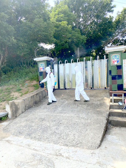 金防部昨證實一人確診，並已依國防部及地方衛生單位指導實施治療、隔離，相關單位同步進行消毒、疫調、分流、區隔管理等作業。（金防部提供）