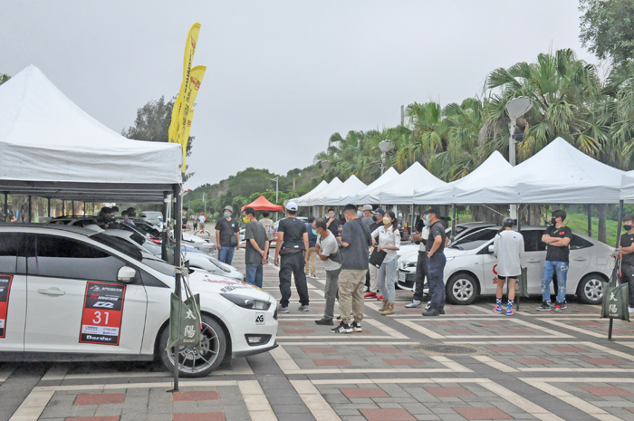 2022THC台灣爬山挑戰賽-金門站富豪觀光旅遊盃活動今日開幕,50名車手享受與在台灣甚至世界其他地方不同的駕馭快感。(楊水詠攝)