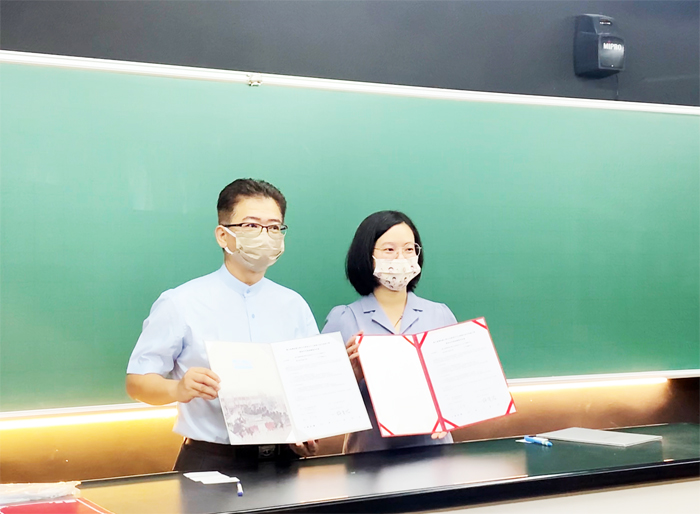 台灣師範大學天文與重力中心與金門高中簽訂策略聯盟，正式成為教學、科普推廣與研究的夥伴關係。（金門高中提供）
