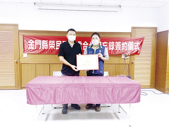 榮服處與偉盛環工簽署進用退除役官兵合作備忘錄。（榮服處提供）