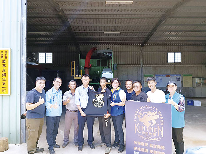 農委會主委陳吉仲率團來金訪視,與農漁民交流。(金門縣政府建設處提供)