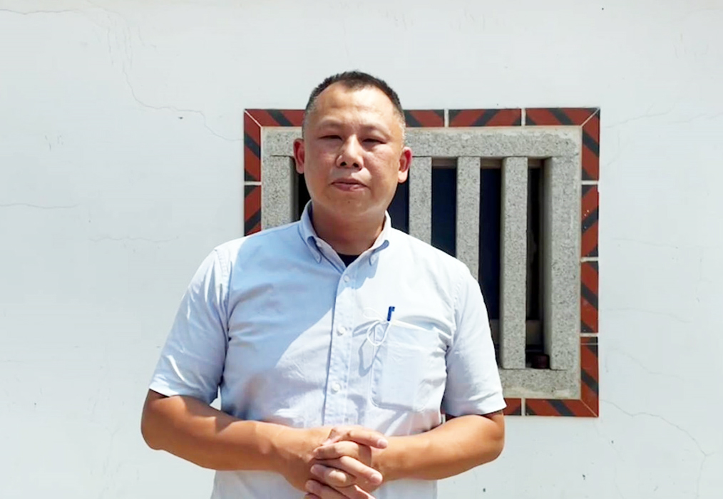 金門縣政府發言人吳伯揚昨針對龍黨縣長候選人朱紀瑋提告作出回應，表示莫因一時的選舉，而刻意錯誤引導，甚而扭曲原有的例行性慰問作業。（楊水詠翻攝）