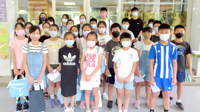 一年一次「國際鋼琴暨樂理全省檢定」金門場考試順利,考官Lydia Tseng對於學子的表現給予讚賞與鼓勵。
(主辦單位提供)