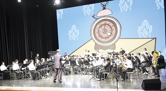 2022小小市民跳島巡迴音樂會在金門縣文化局演藝廳精彩演出，吸引不少觀眾到場聆賞一場音樂結合文學的美麗饗宴。（莊煥寧攝）