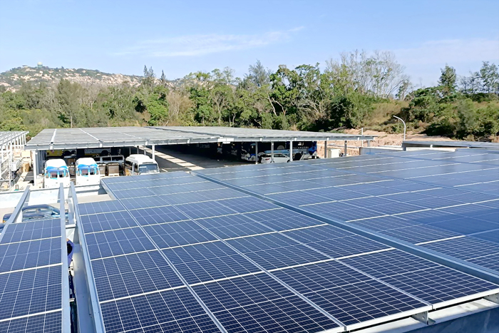 縣府持續推動停車場太陽能光電建置，期待鄉親共同支持，邁向金門低碳家園目標。（銧昊廠商提供）