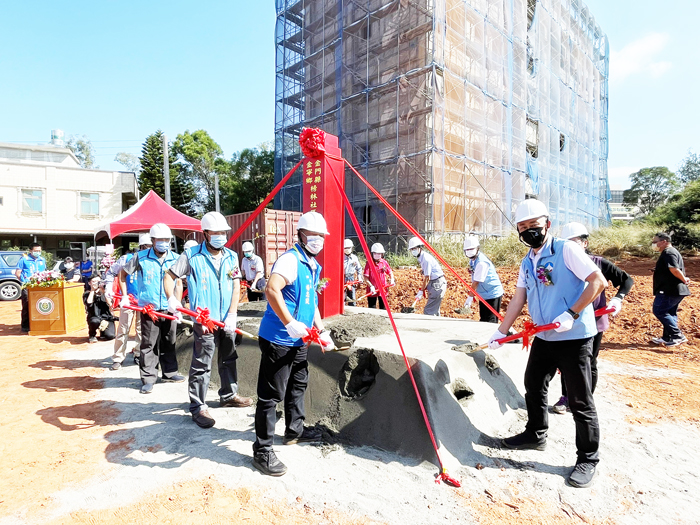 金寧鄉榜林社區活動中心新建工程7日上午舉行動土典禮。
(陳冠霖攝)