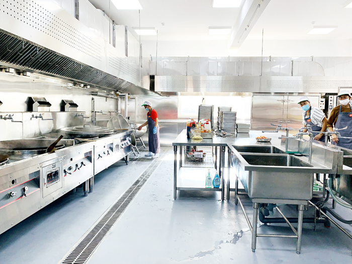 中央廚房達綠建築設計標準，揭開烈嶼學區營養午餐的新里程碑。（林靈攝）