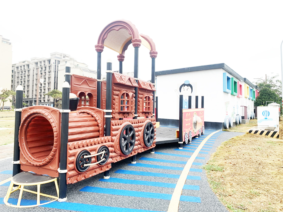 金湖鎮市港重劃區公園公廁榮獲「111年縣市推薦優質公廁多元跨界獎」。
(金湖鎮公所提供)
