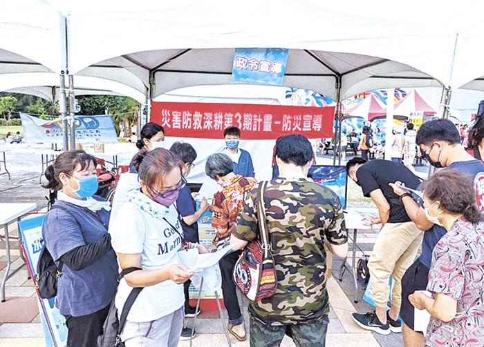 本縣自107年至111年執行的「災害防救深耕第3期計畫」，去（111）年度相關執行成果經內政部評核後榮獲「全國特優」的佳績。（消防局提供）