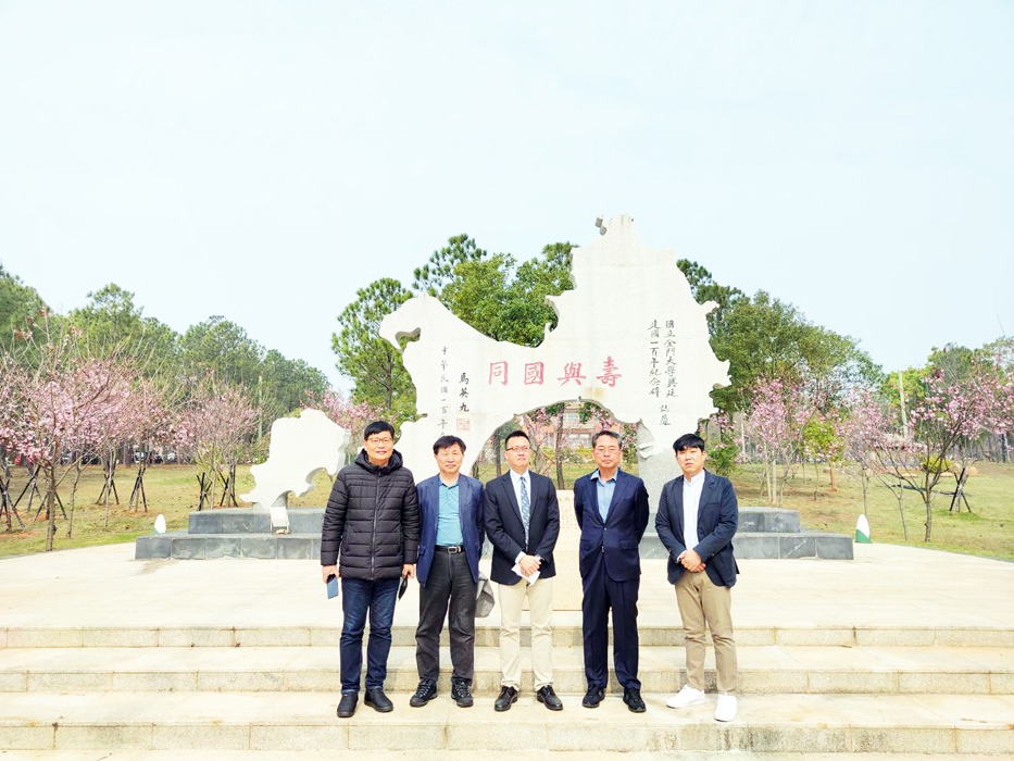 韓國中央大學史學研究所日前造訪金大,進行學術交流。
(許峻魁攝)