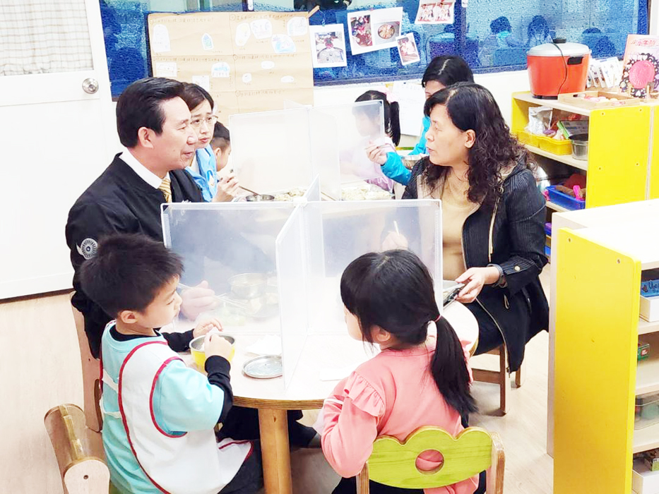 對於幼兒餐點費不足等事項，陳福海指示在預算上要全力支持。（照片由金門縣政府提供）