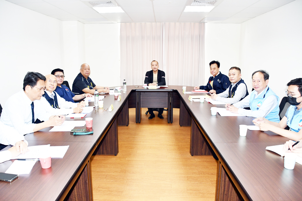 金門縣議會第八屆第一次定期會會議審查委員會於昨日召開，第二審查委員會由召集人陳泱瑚擔任主席主持會議。（楊水詠攝）