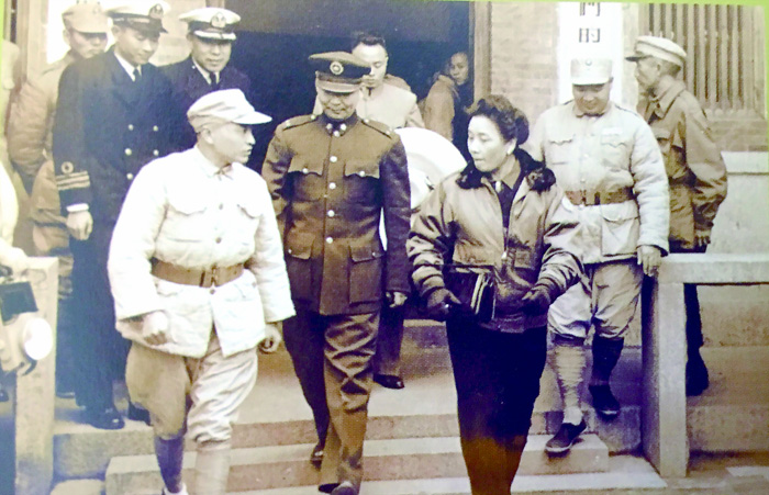 故總統蔣中正夫人蔣宋美齡、胡璉將軍曾蒞臨太武山下民宿前身「新厝內」。(陳為學校長提供)
