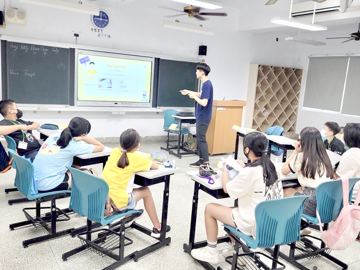 學生參與營隊課程。(烈中提供)